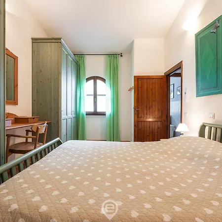 아파트 Sardinian Seaside Bliss 캐피타나