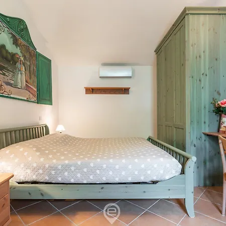 Sardinian Seaside Bliss * 캐피타나