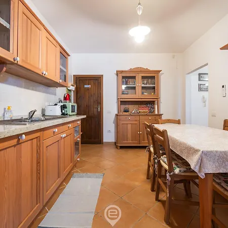 Sardinian Seaside Bliss 캐피타나