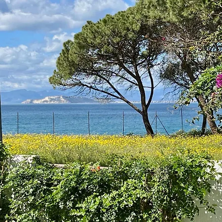 아파트 Sardinian Seaside Bliss *