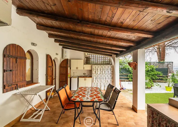 Sardinian Seaside Bliss Apartment Capitana